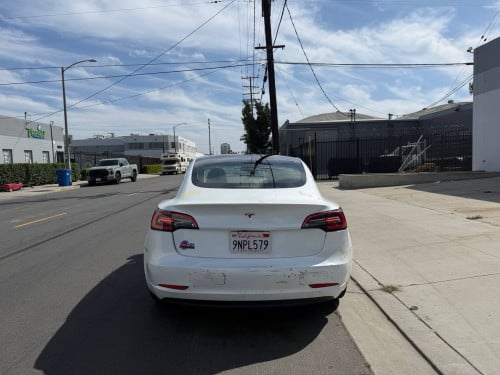 Tesla Model3 Standard Autopilot Full Self Driving ឡានប្រេីតាមផ្ទះនៅកាលី