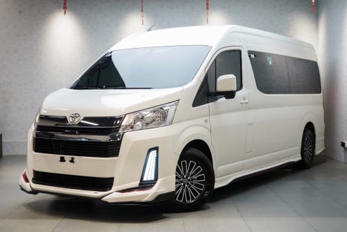 Toyota Hiace VIP 2024