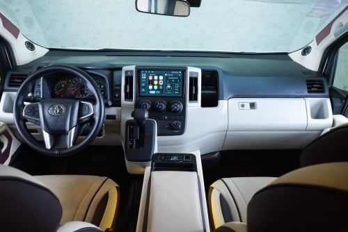 Toyota Hiace VIP 2024