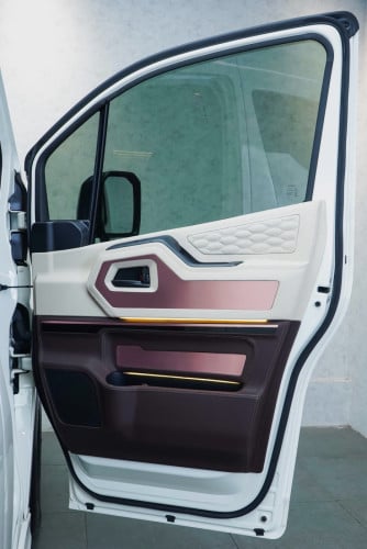 Toyota Hiace VIP 2024