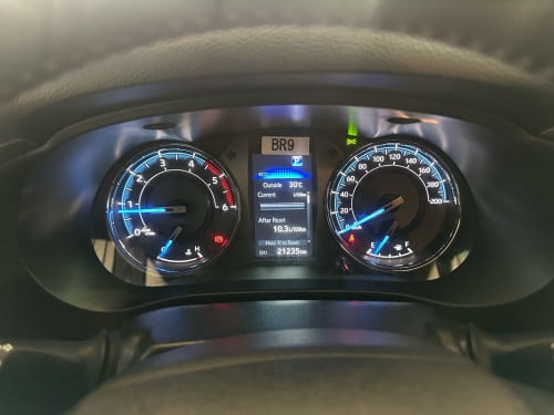 Toyota Hilux Revo Rally Full Option 2025