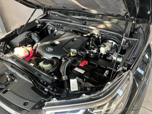 Toyota Hilux Revo Rally Full Option 2025