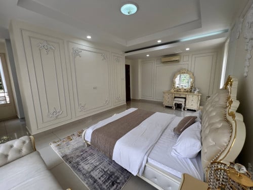 VILLA FOR RENT