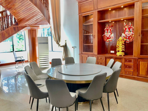 Villa for rent near xihu