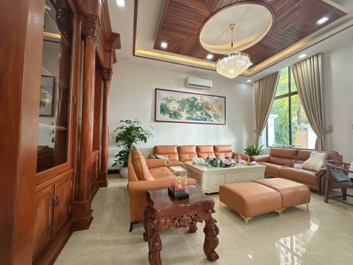 Villa for rent near xihu
