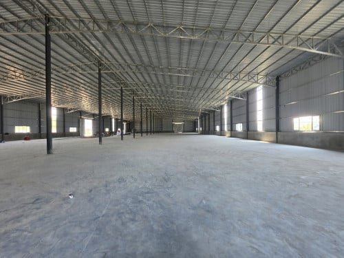 WH 2000m2 & 4000m2 at Sensok for rent