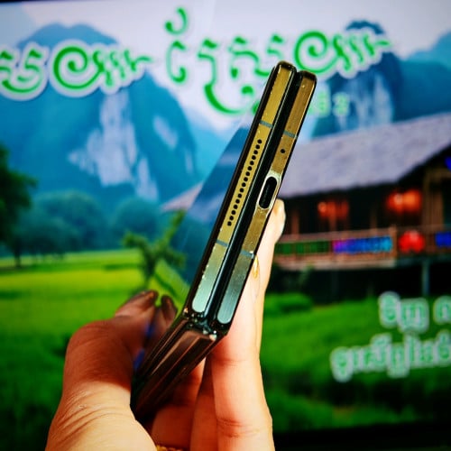 Xiaomi Mix Fold3 5G Sim2 (វៃដូរបាន)មានធានាច្បាស់លាស់ត្រឹមត្រូវ