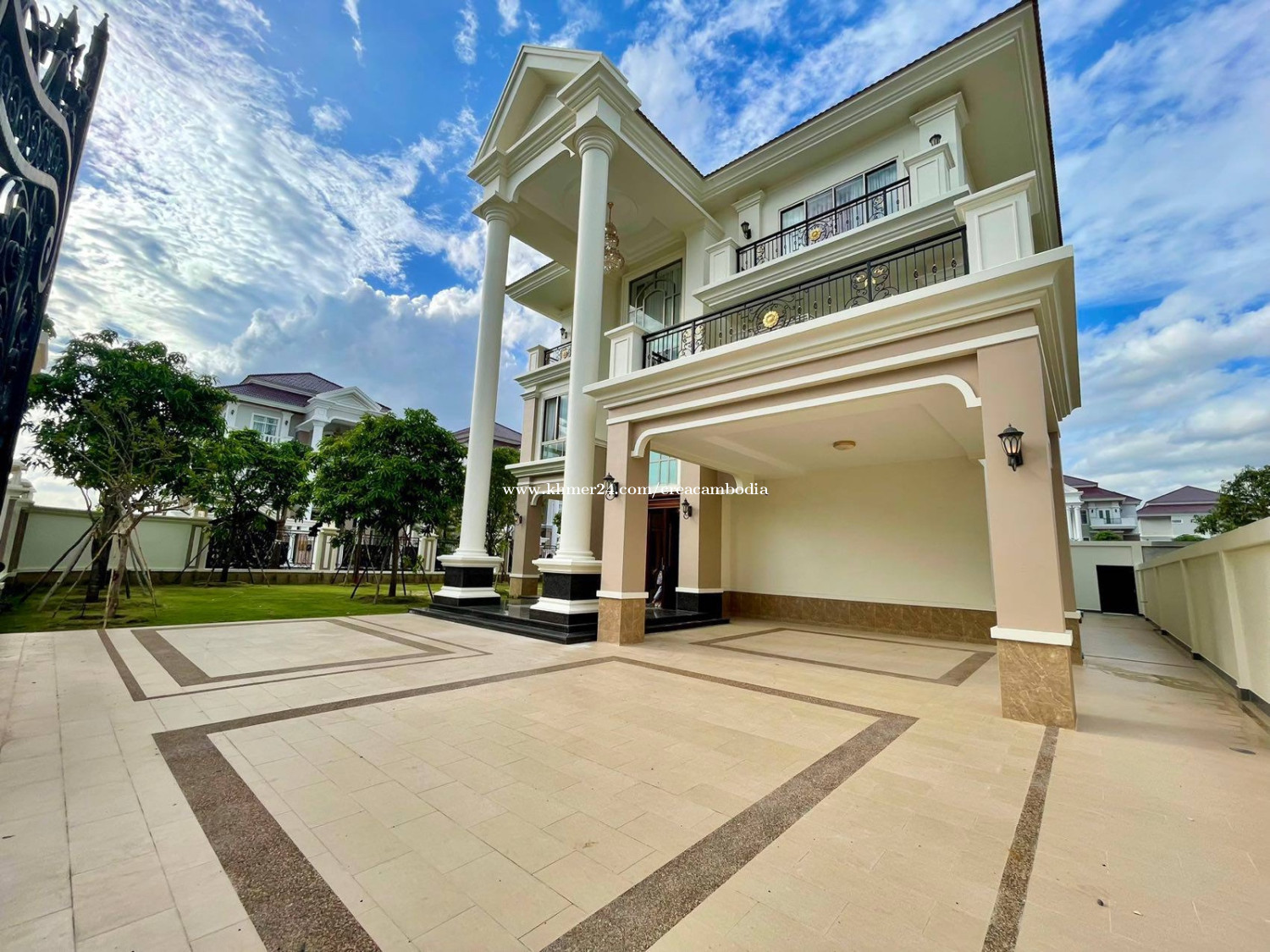 Villa for RENT! โข Location: Borey PH Boueng Snor.