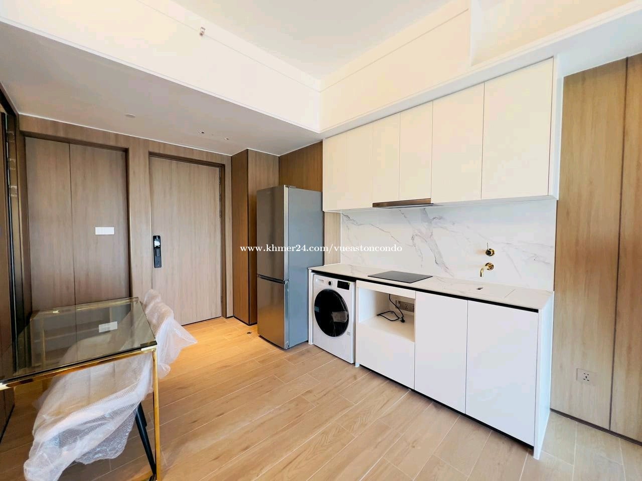 Brand New Fully Furnished 1 Bedroom Vue Aston