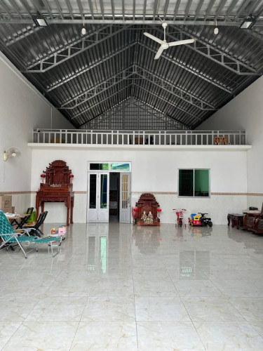 ផ្ទះលក់នៅលើផ្លូវព្រៃសរ
