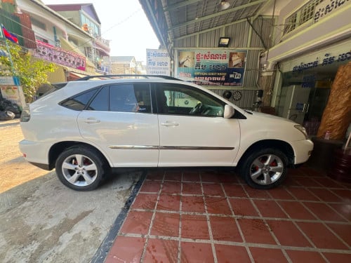 ឡានចង់លក់ដូរសារី អ្នកជិះផ្ទាល់