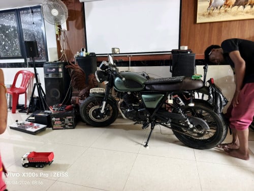 ម៉ូតូលក់ថ្មីមិនសូវជិះទុកចោល។