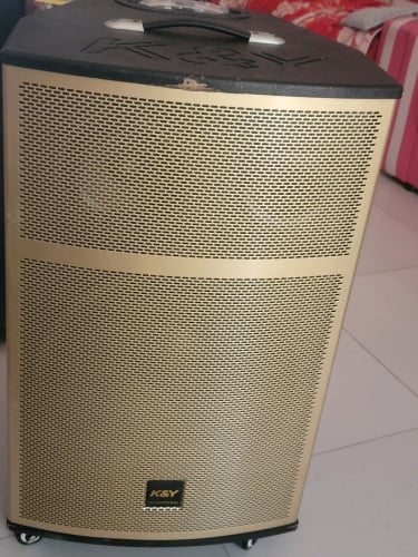 លក់បាស់