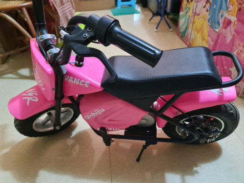 ម៉ូតូអាគុយកូនក្មេង