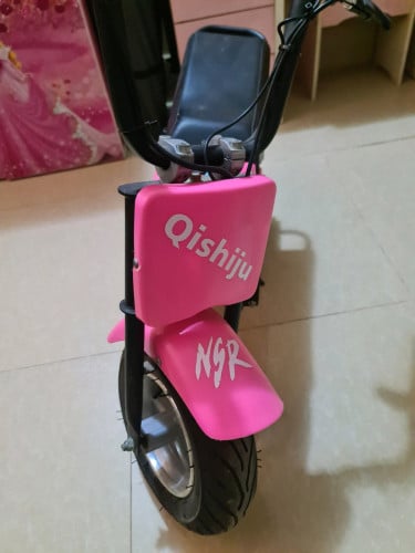 ម៉ូតូអាគុយកូនក្មេង