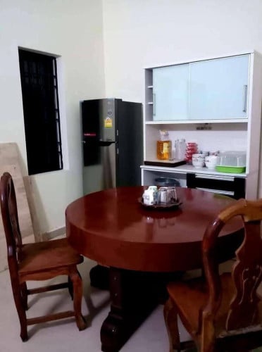 ផ្ទះជួល ឬលក់ -  RENT OR SALE