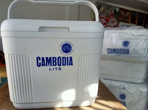 មានលក់ធុងទឹកកកស្រាកម្ពុជា តម្លៃពិសេស ធុន និងត្រជាក់បានយូត
