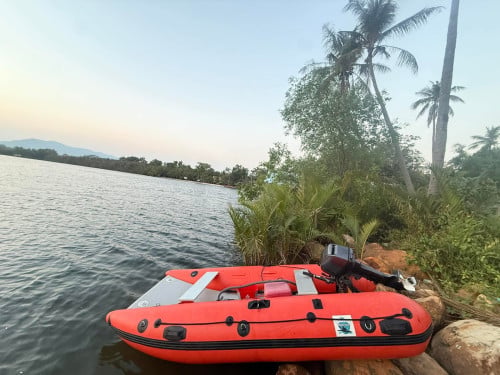 ទូកខ្យល់ ម៉ាសុីន15hp