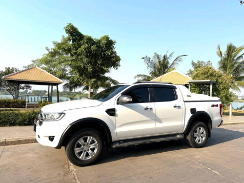 ថ្នាំស៊ីន95% 2021 Ford Ranger XLT ម៉ាស៊ីនធំ3.2L ម៉ាសូត