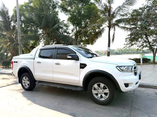 ថ្នាំស៊ីន95% 2021 Ford Ranger XLT ម៉ាស៊ីនធំ3.2L ម៉ាសូត