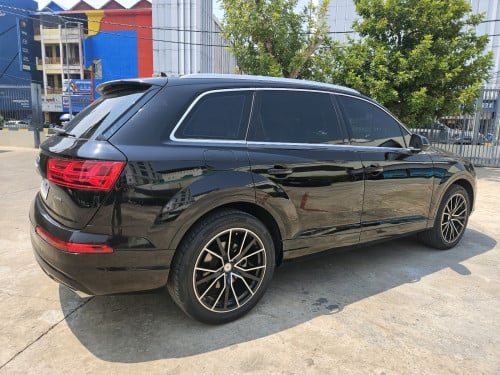 លក់ AUDI Q7 ឆ្នាំ2016