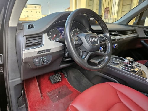 លក់ AUDI Q7 ឆ្នាំ2016
