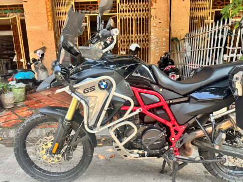 ម៉ូតូលក់ BMW F800GS
