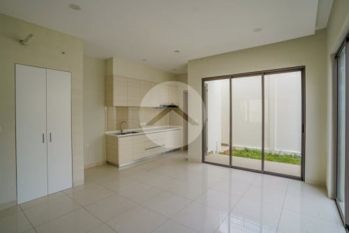 #FORSALE ️វីឡាភ្លោះកែង 3 បន្ទប់គេង🏠🍃 -📍បុរីចន្ទគីរី, ​ព្រែកកំពឹស​, ភ្នំពេញ