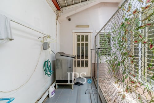 #FORSALE 4-Bedroom Twin Villa -📍The Star Platinum Rosato, Nirouth, Phnom Penh