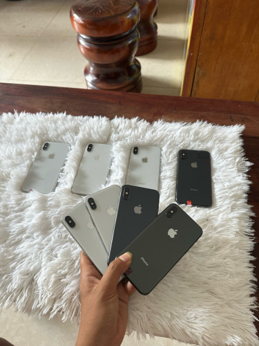 លក់Iphone x នៅសល់7ដើម