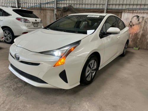 មកដល់ថ្មីៗ​ Prius 016 Full Option សកាំម៉ៃ​ ក្នុងឆឺរី​ (សន្លឹក​ពន្ធ)