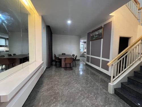 វីឡាភ្លោះសម្រាប់ជួល | បុរី ប៉េងហួត បឹងស្នោរ Roseville