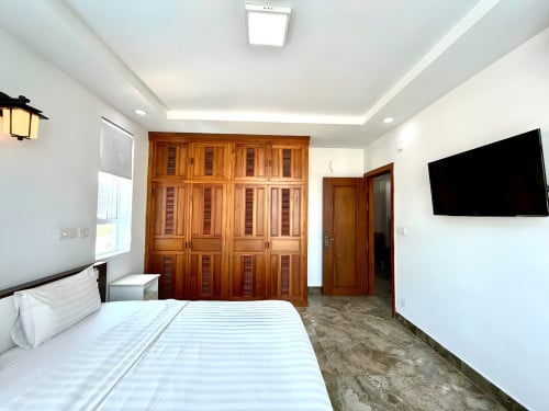 𝐅𝐨𝐫 𝐑𝐞𝐧𝐭: Spacious 2-Bedroom Apartment – BKK Area