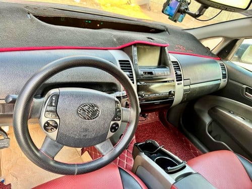 រថយន្ត Toyota Prius 07 ពណ៍បៃតង ឡានស្អាតអត់មានបុកប៉ះ អាគុយABS នៅអែមទាំងអស់លក់