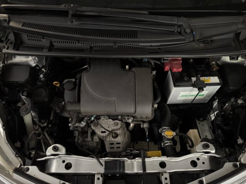 លក់ឡាន Toyota Vitz