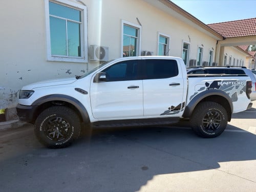 Ford Raptor 2020