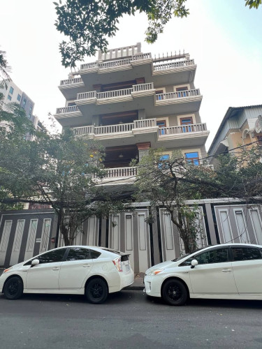 ផ្ទះវីឡាសម្រាប់លក់/ Villa for លក់ ទីតាំង៖សង្កាត់បឹងកងកងទី1 ខណ្ឌបឹងកេងកង/ Location:Located in SkBkk1