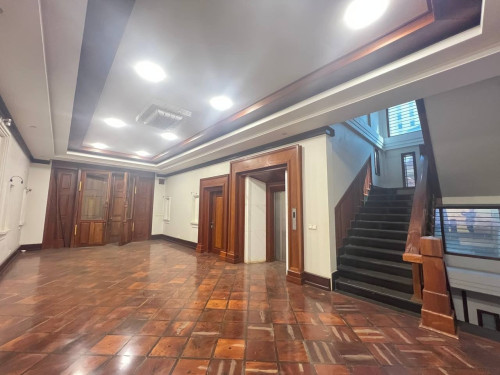 ផ្ទះវីឡាសម្រាប់លក់/ Villa for លក់ ទីតាំង៖សង្កាត់បឹងកងកងទី1 ខណ្ឌបឹងកេងកង/ Location:Located in SkBkk1
