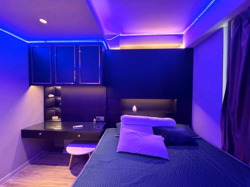 2 Bedroom Condo Time Square 3