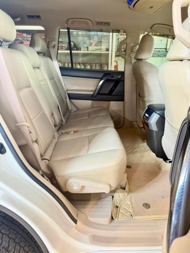 2013 Toyota Prado 4