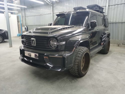 2025 Tank 300