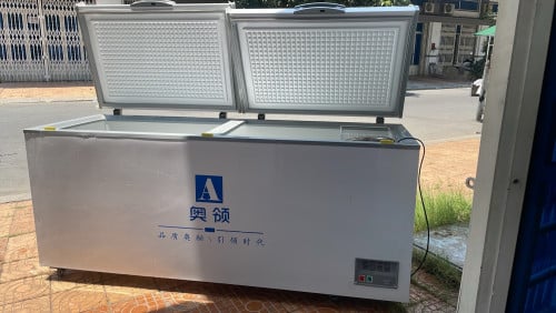 9.9成新冰柜一个。