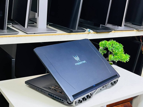 Acer Predator Helis 500 / GTX 1070 8GB /17.3"