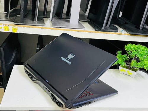 Acer Predator Helis 500 / GTX 1070 8GB /17.3"
