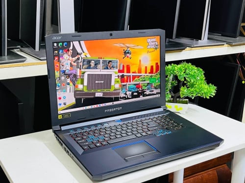 Acer Predator Helis 500 / GTX 1070 8GB /17.3"