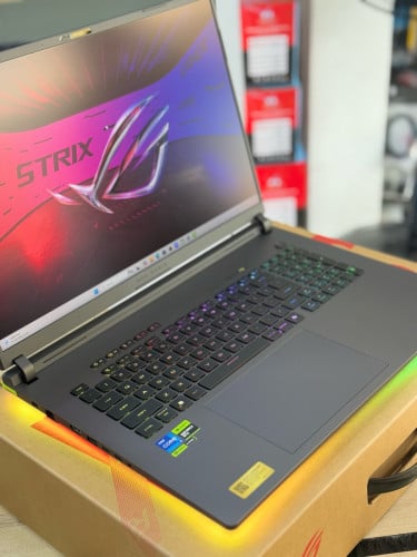 ASUS ROG STRIX G815JMR 1799$