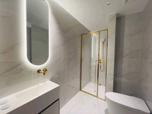 Brand New Fully Furnished 1 Bedroom Vue Aston