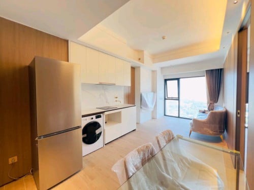 Brand New Fully Furnished 1 Bedroom Vue Aston