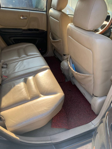 Car For Sale Urgent Highlander 2003 V6 - $12,998 only
