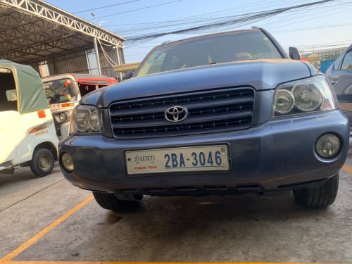 Car For Sale Urgent Highlander 2003 V6 - $12,998 only